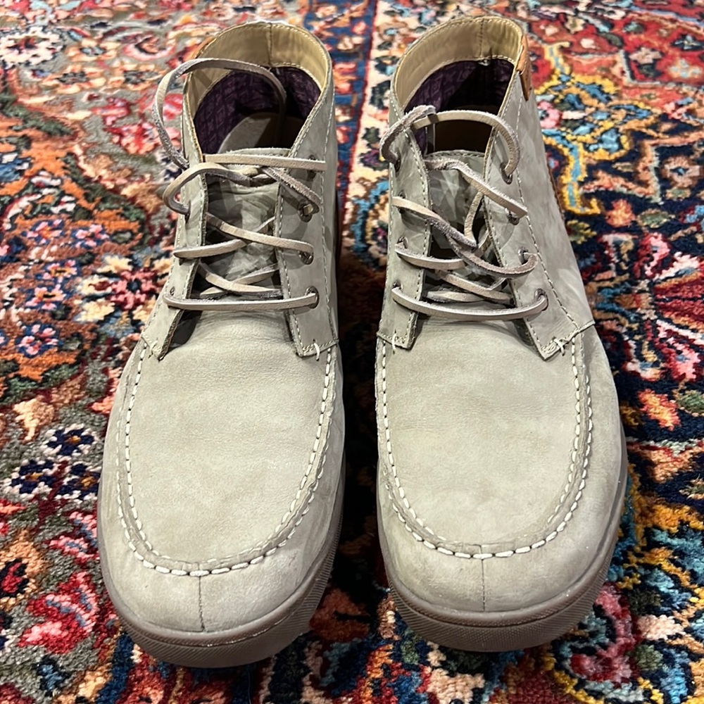 Sebago Chukka suede. Unworn